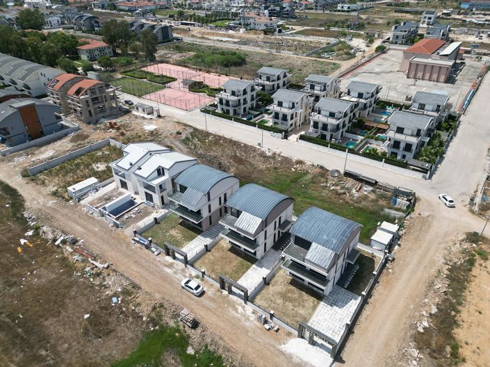 Image No.5-5 Bed House/Villa for sale