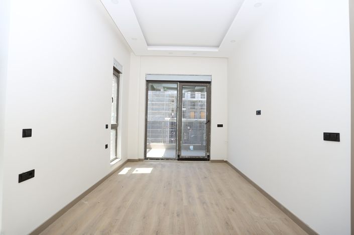 Image No.10-4 Bed House/Villa for sale