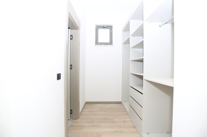 Image No.20-4 Bed House/Villa for sale