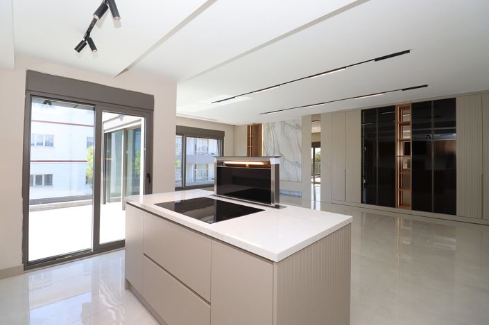 Image No.17-4 Bed Apartment for sale