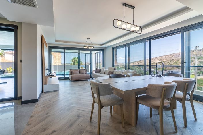 Image No.25-5 Bed House/Villa for sale