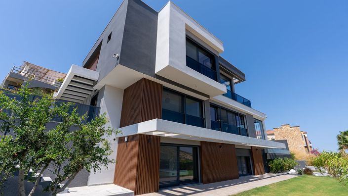 Image No.4-5 Bed House/Villa for sale