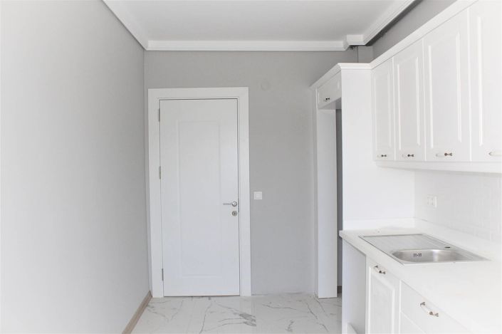 Image No.13-3 Bed Apartment for sale