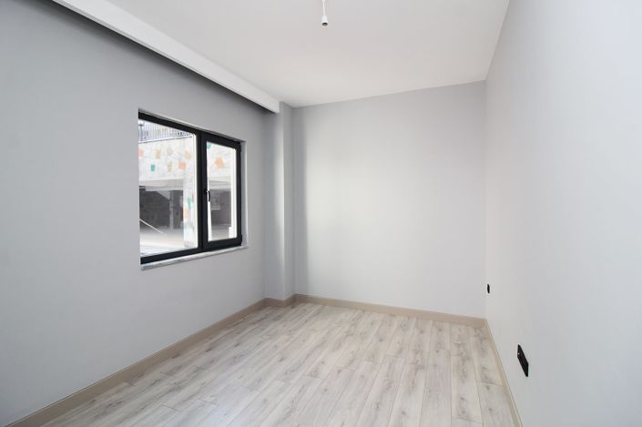 Image No.24-3 Bed Apartment for sale