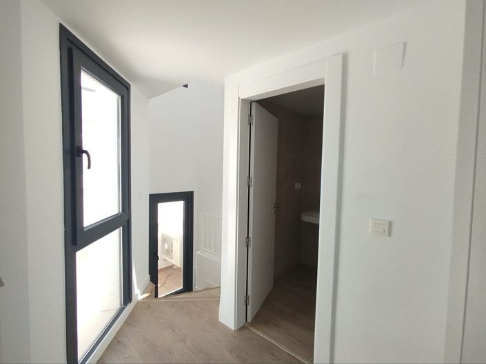 Image No.16-2 Bed House/Villa for sale