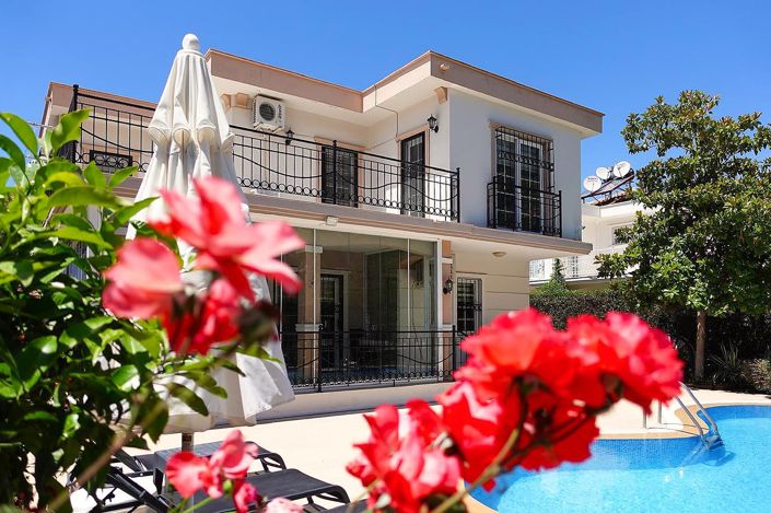 Image No.3-Maison / Villa de 3 chambres à vendre à Ölüdeniz