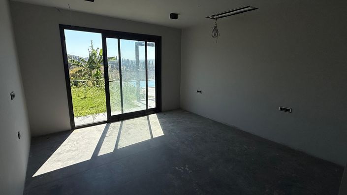 Image No.25-4 Bed House/Villa for sale