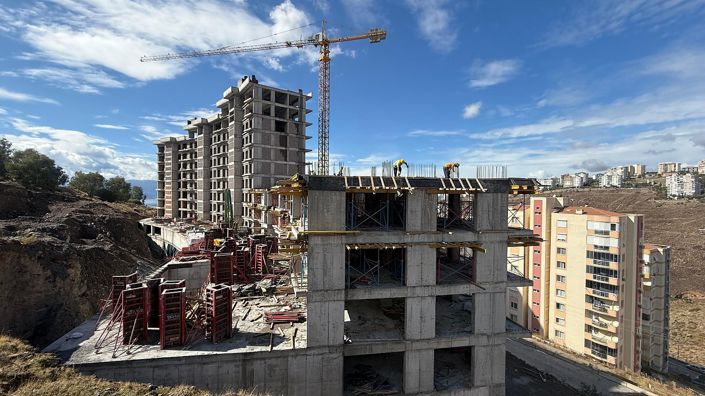 Image No.10-2 Bed Apartment for sale