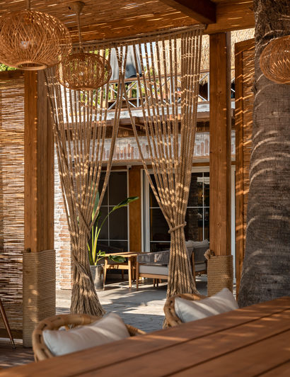 Image No.10-9 Bed Commercial for sale