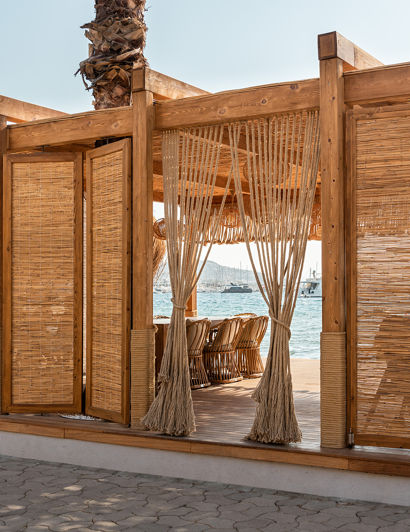 Image No.11-9 Bed Commercial for sale