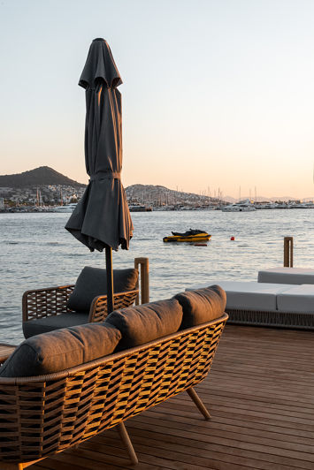 Image No.16-9 Bed Commercial for sale