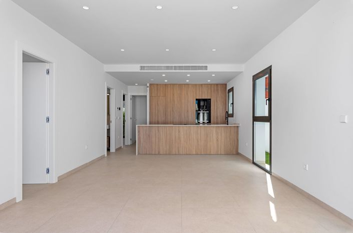 Image No.13-3 Bed Apartment for sale