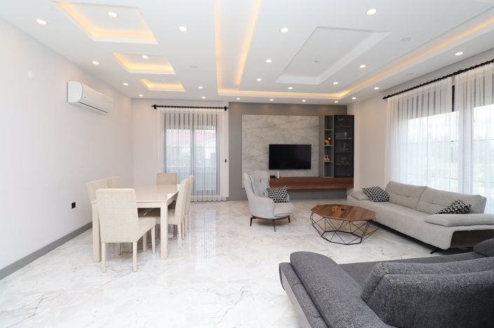 Image No.13-4 Bed House/Villa for sale