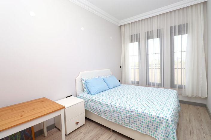 Image No.18-4 Bed House/Villa for sale