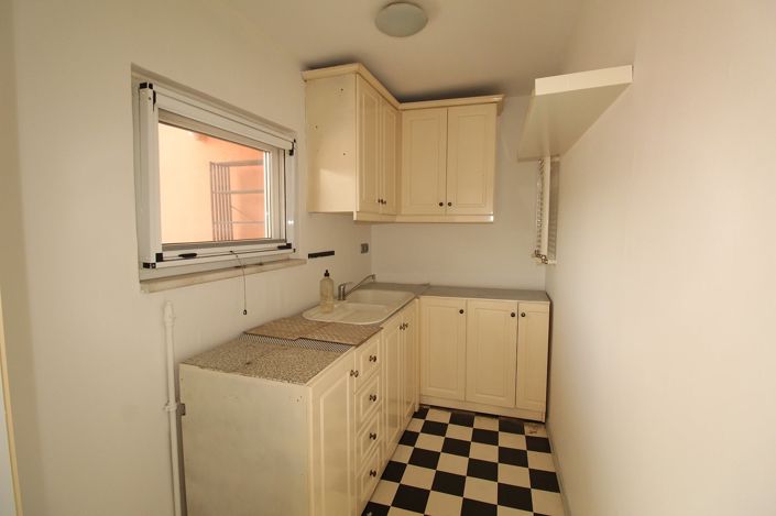 Image No.23-4 Bed Apartment for sale