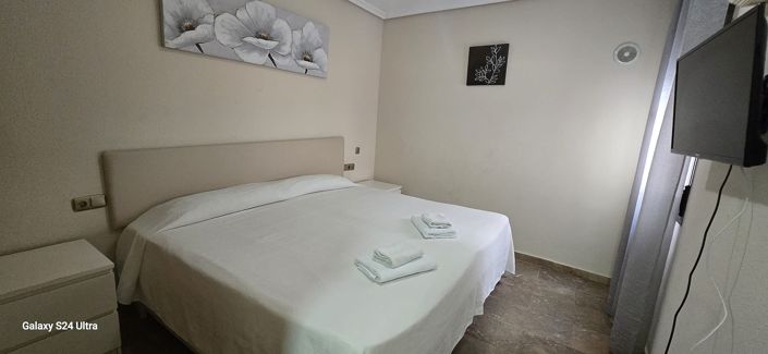 Image No.10-4 Bed Apartment for sale