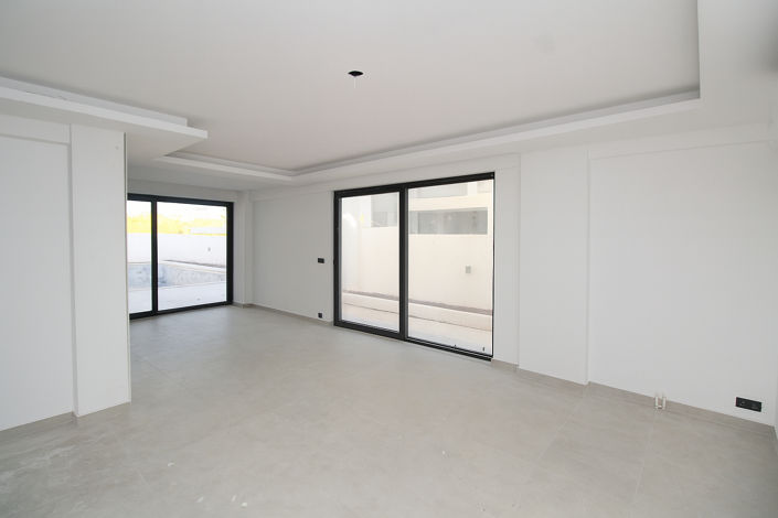 Image No.6-5 Bed House/Villa for sale