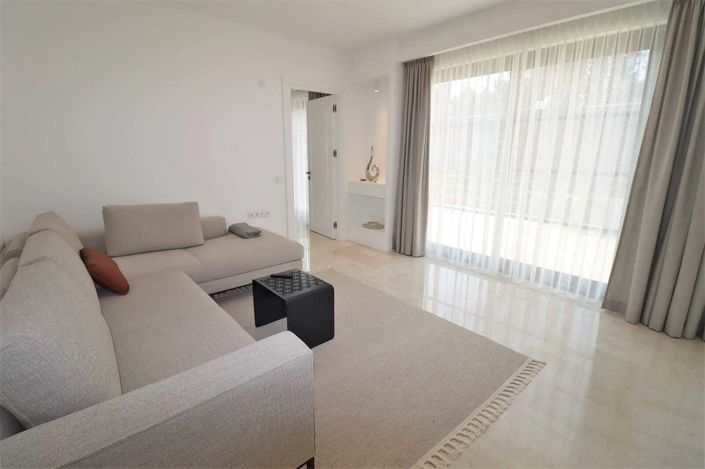 Image No.39-9 Bed House/Villa for sale