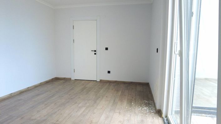 Image No.26-5 Bed Apartment for sale