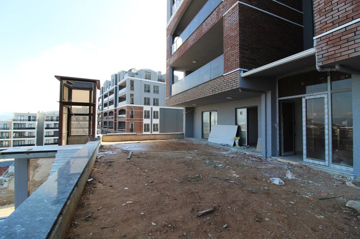 Image No.50-5 Bed Apartment for sale