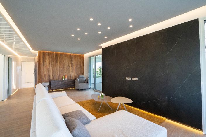 Image No.10-3 Bed Apartment for sale