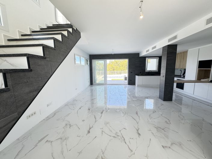 Image No.5-Villa de 4 chambres à vendre à Los Balcones