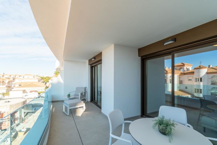 Image No.31-3 Bed Apartment for sale