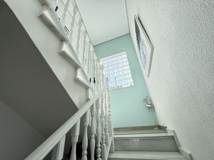 Image No.15-4 Bed Villa for sale