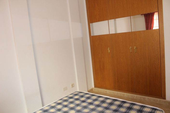 Image No.18-3 Bed Townhouse for sale