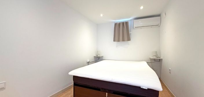 Image No.20-2 Bed Apartment for sale