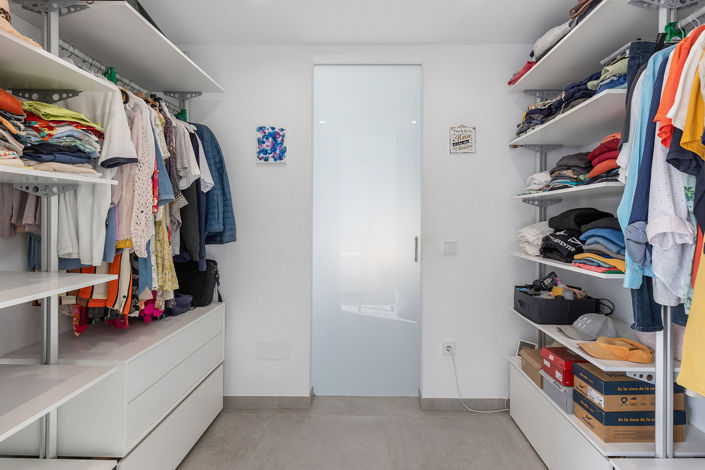 Image No.19-3 Bed Villa for sale