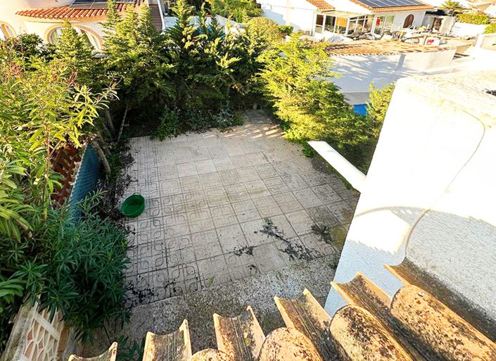 Image No.14-3 Bed Townhouse for sale