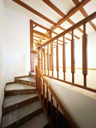 Image No.16-3 Bed Townhouse for sale