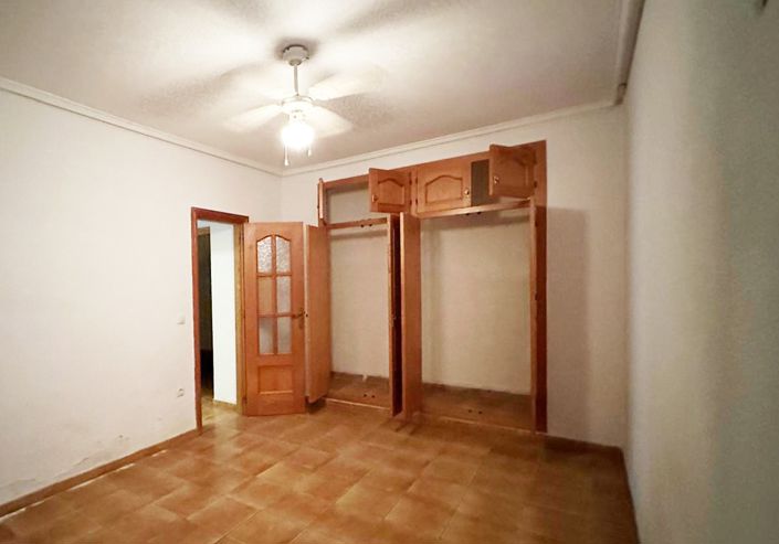 Image No.24-3 Bed Townhouse for sale