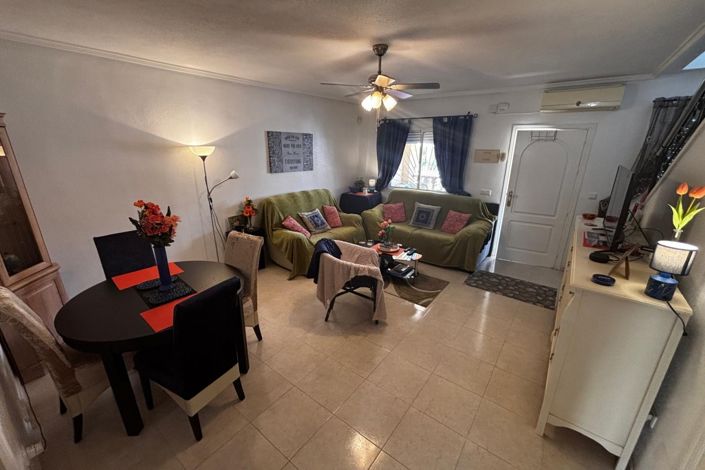 Image No.6-3 Bed Townhouse for sale