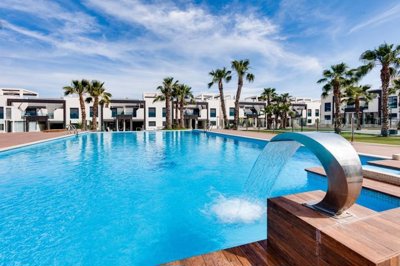 copy60170oasisbeachapartmentlazenia6