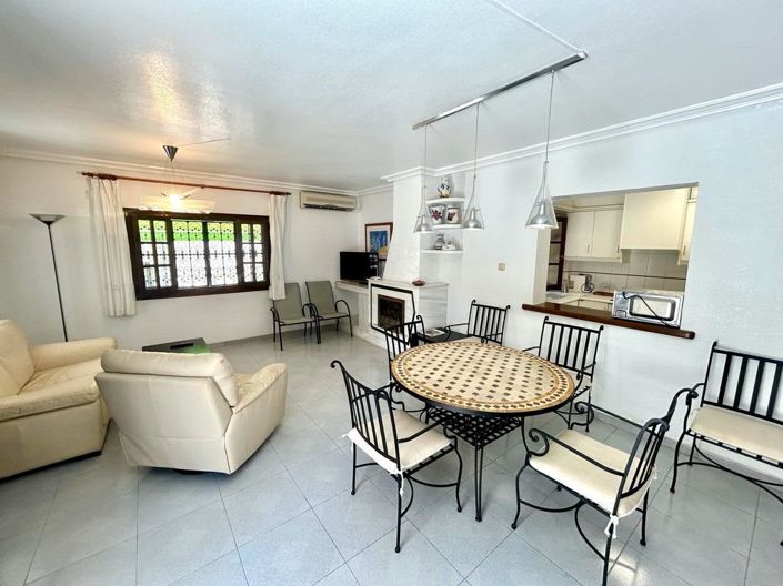 Image No.5-Villa de 4 chambres à vendre à La Zenia