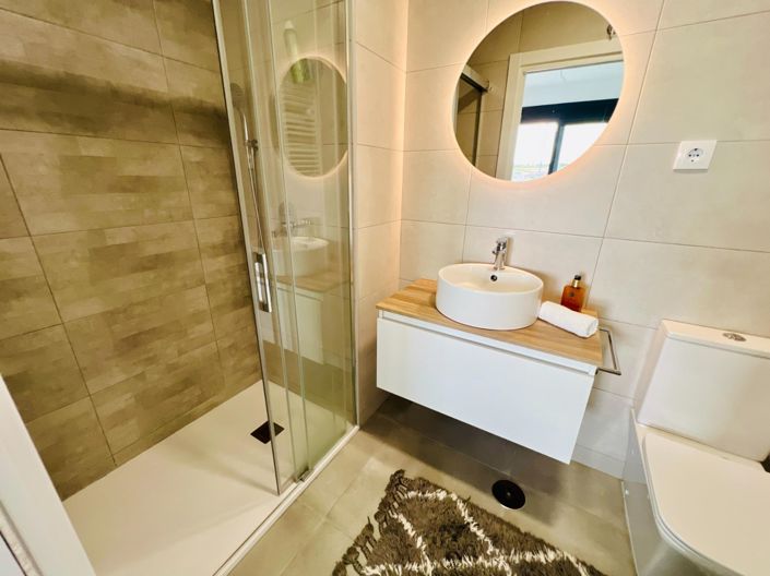 Image No.14-2 Bed Apartment for sale