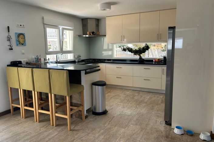 Image No.26-4 Bed Villa for sale