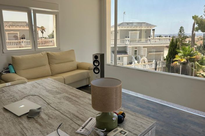 Image No.6-4 Bed Villa for sale