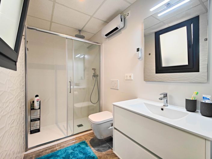 Image No.32-2 Bed Apartment for sale