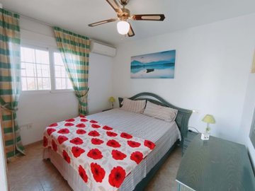 4726-semi-detached-villa-for-sale-in-playa-fl