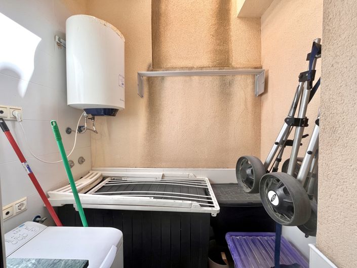 Image No.35-2 Bed Townhouse for sale