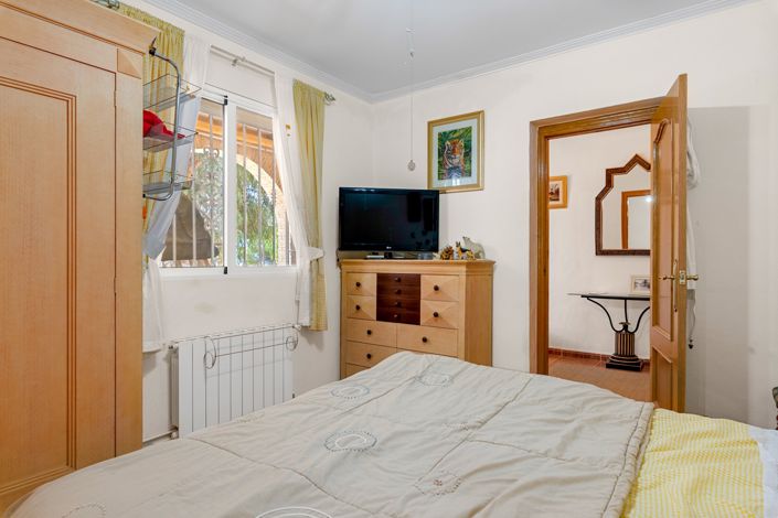 Image No.28-4 Bed Villa for sale