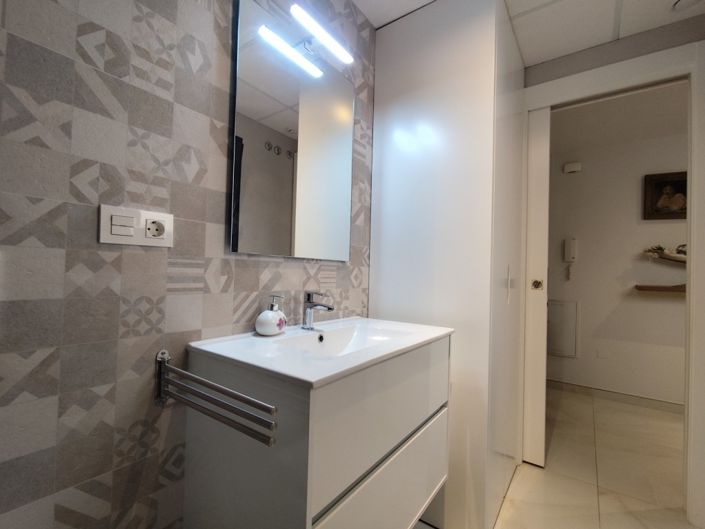 Image No.16-2 Bed Apartment for sale