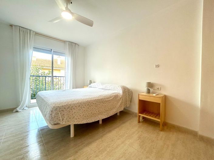 Image No.10-3 Bed Townhouse for sale