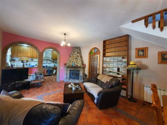 Image No.4-Maison de campagne de 4 chambres à vendre à El Burgo