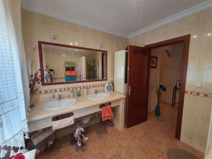 Image No.20-Propriété de 4 chambres à vendre à Yunquera