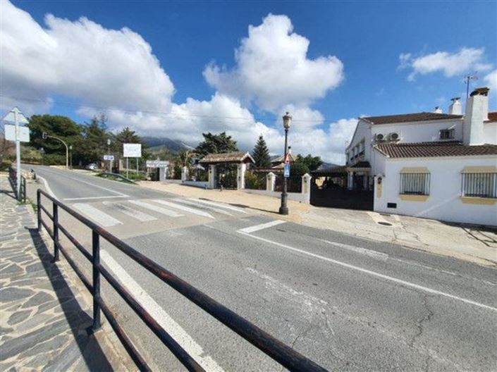 Image No.22-Propriété de 4 chambres à vendre à Yunquera