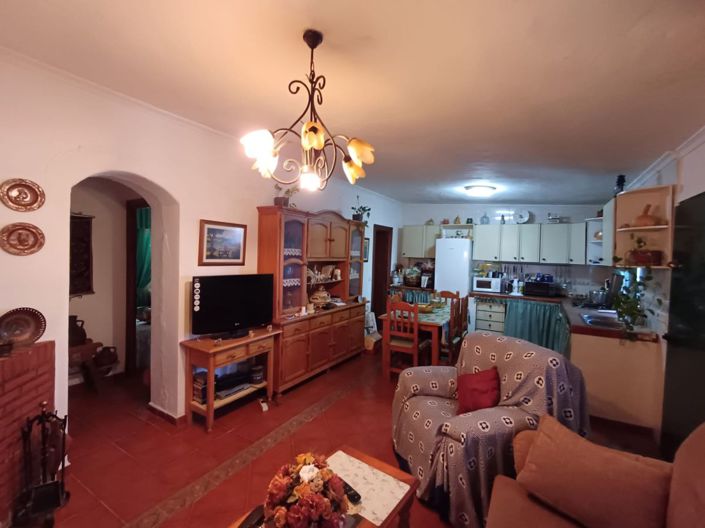 Image No.5-Maison de campagne de 3 chambres à vendre à Alozaina